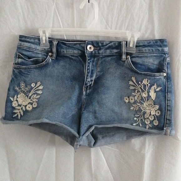 WAREHOUSE ONE JEANS SHORTS WITH EMBROIDERYJEANS🩳 - Picture 1 of 3